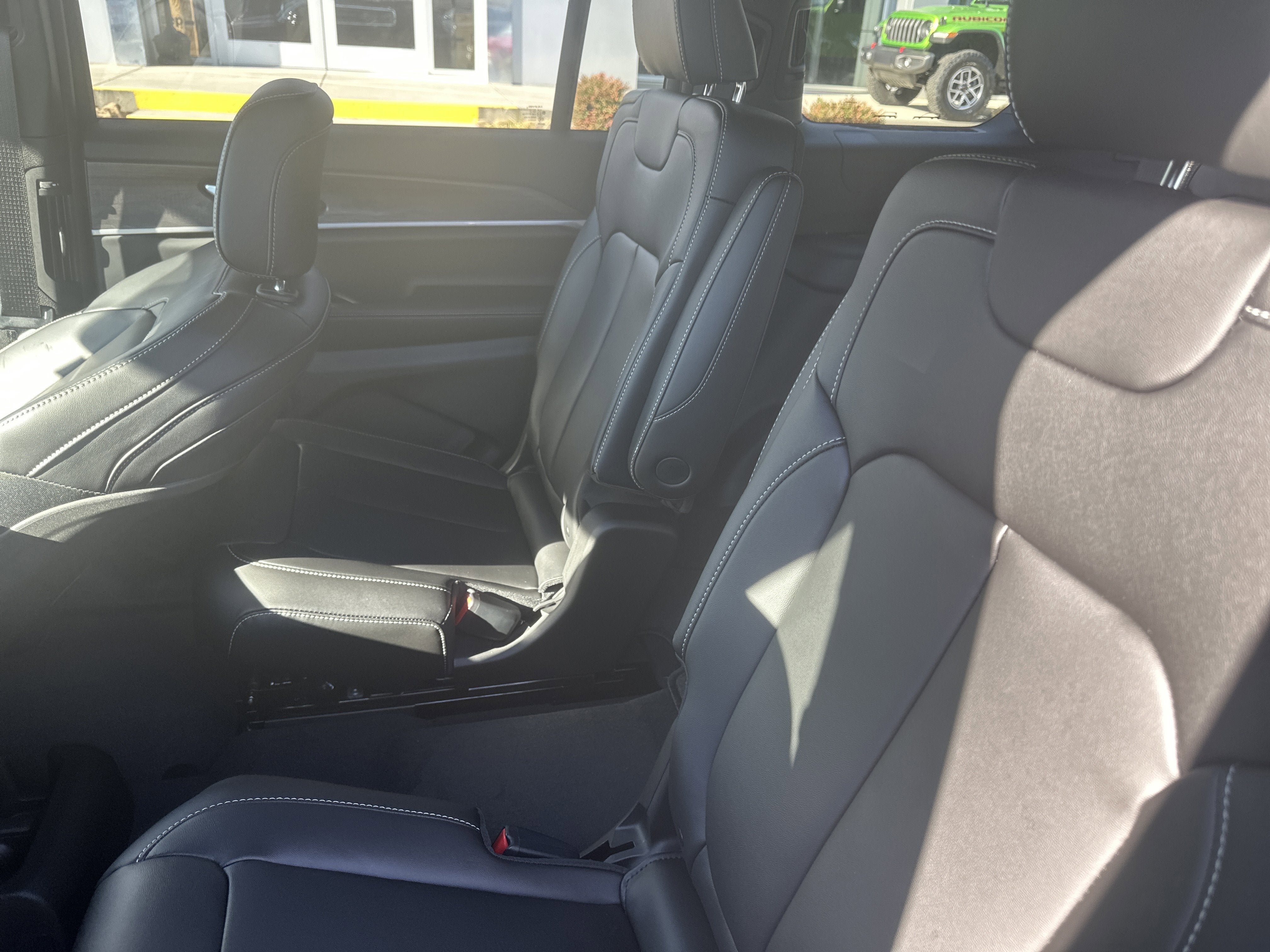 New 2025 Jeep Grand Cherokee L Limited AWD/4WD image 20