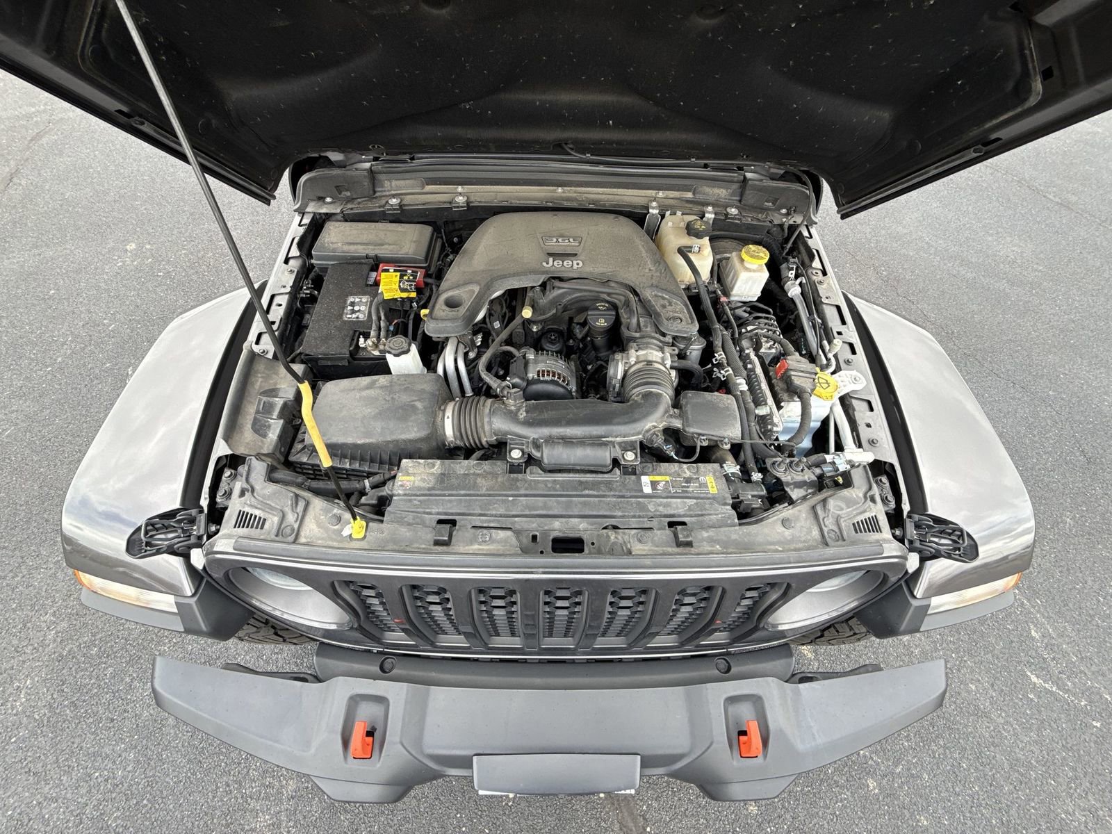 Used 2021 Jeep Gladiator Mojave w/ Cold Weather Group AWD/4WD image 25