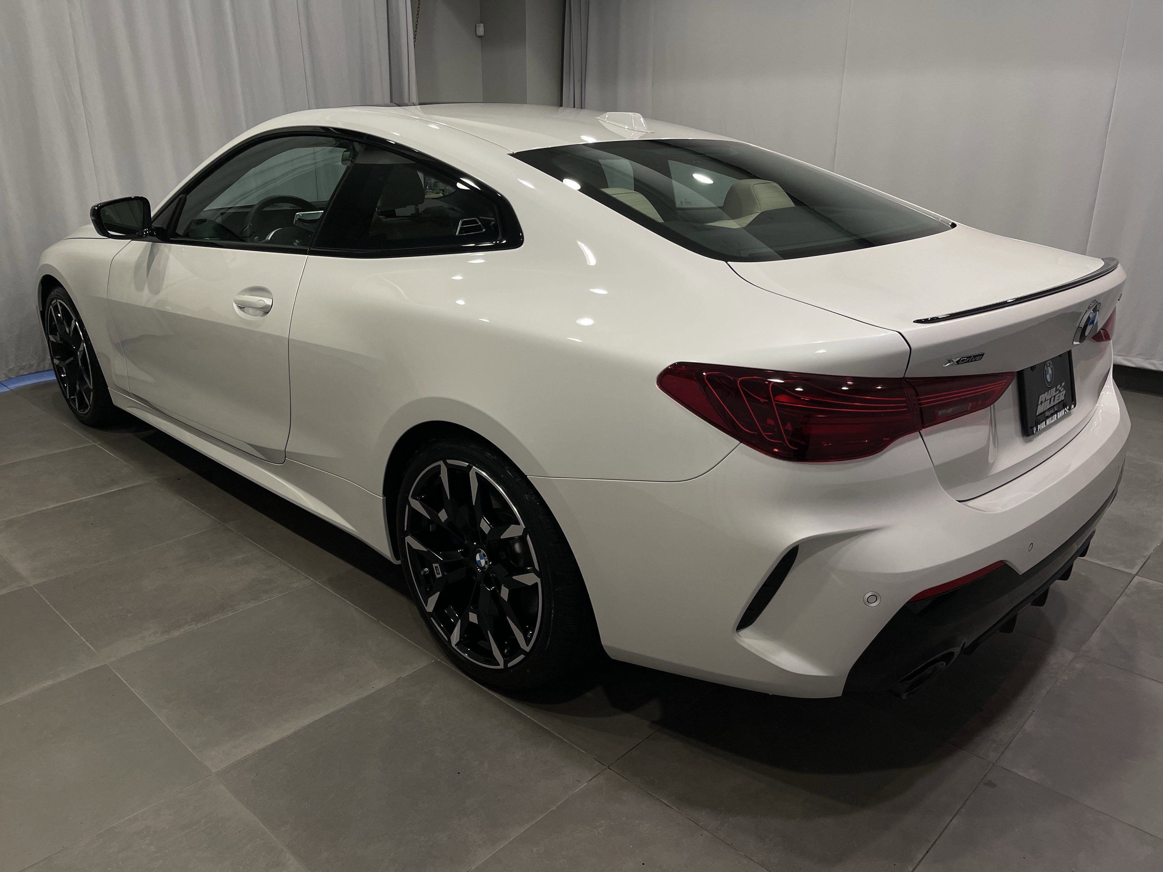 Used 2025 BMW 430i xDrive Coupe w/ M Sport Package AWD/4WD image 4
