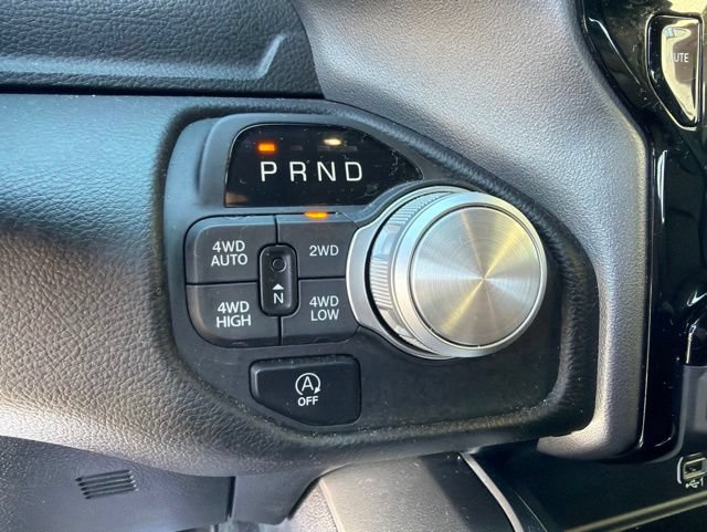 Used 2025 RAM 1500 Laramie w/ Sport Appearance Package AWD/4WD image 28