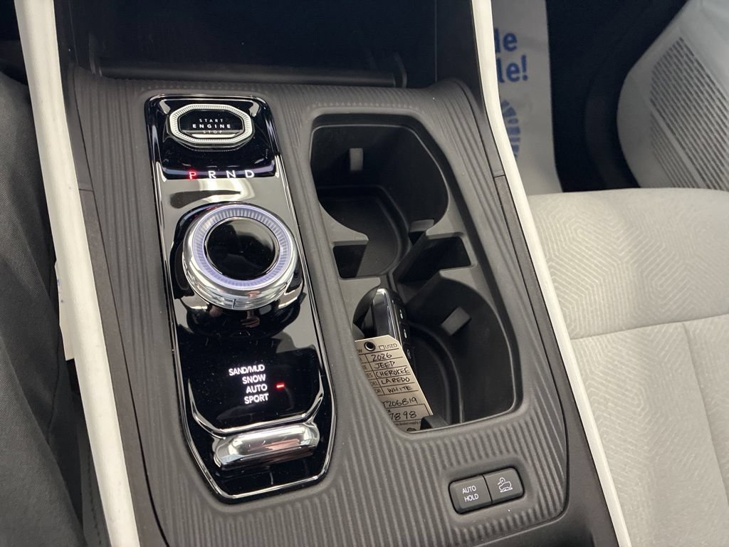 New 2026 Jeep Cherokee Laredo AWD/4WD image 32