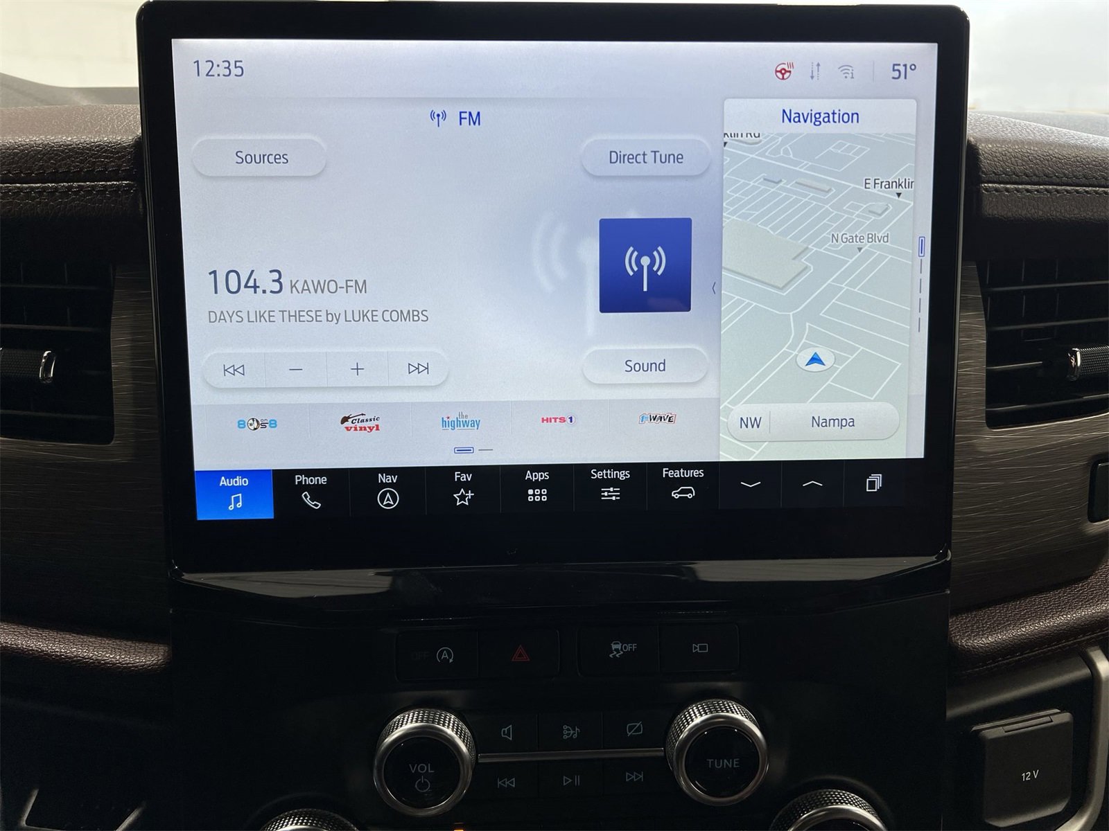 Used 2024 Ford Expedition Max Limited image 16