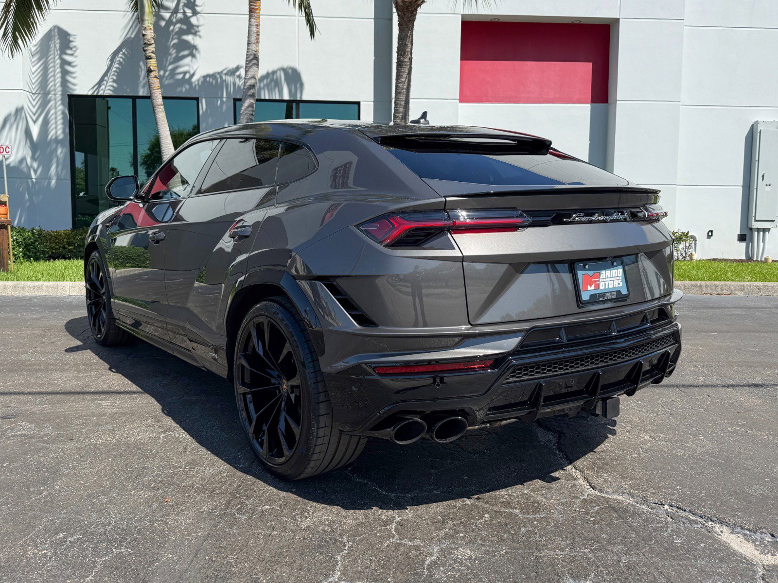Used 2024 Lamborghini Urus S AWD/4WD image 15