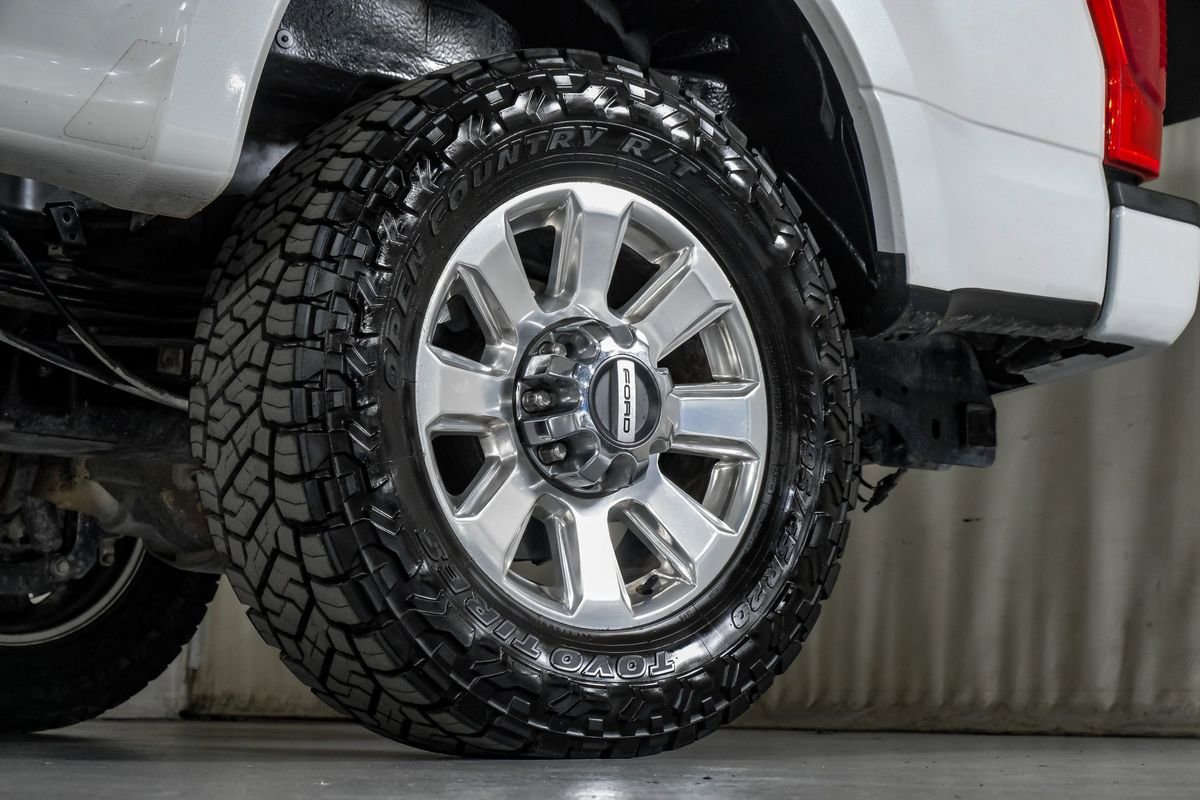 Used 2021 Ford F250 Platinum w/ FX4 Off-Road Package AWD/4WD image 58