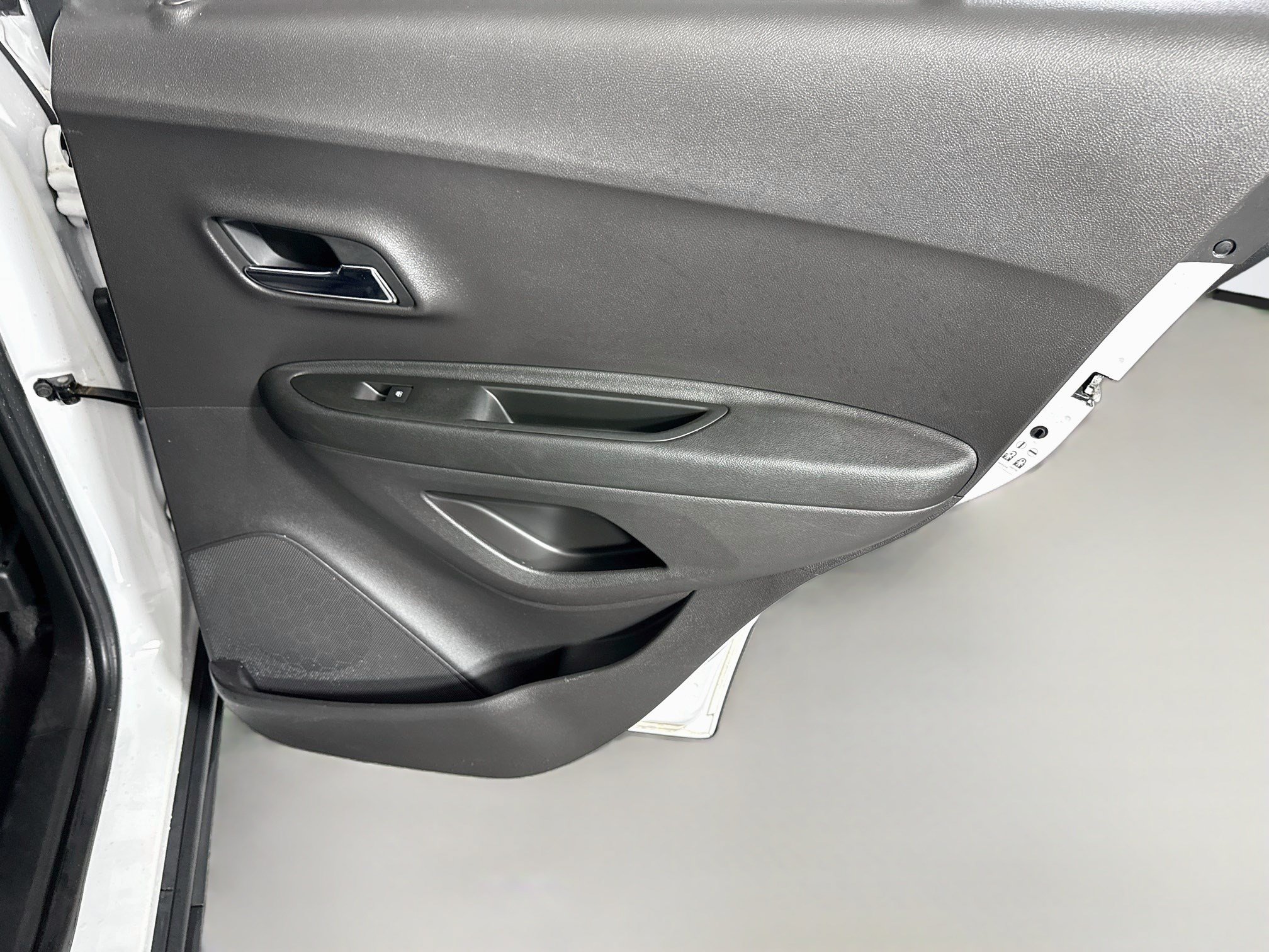 Used 2019 Chevrolet Trax LS FWD image 26