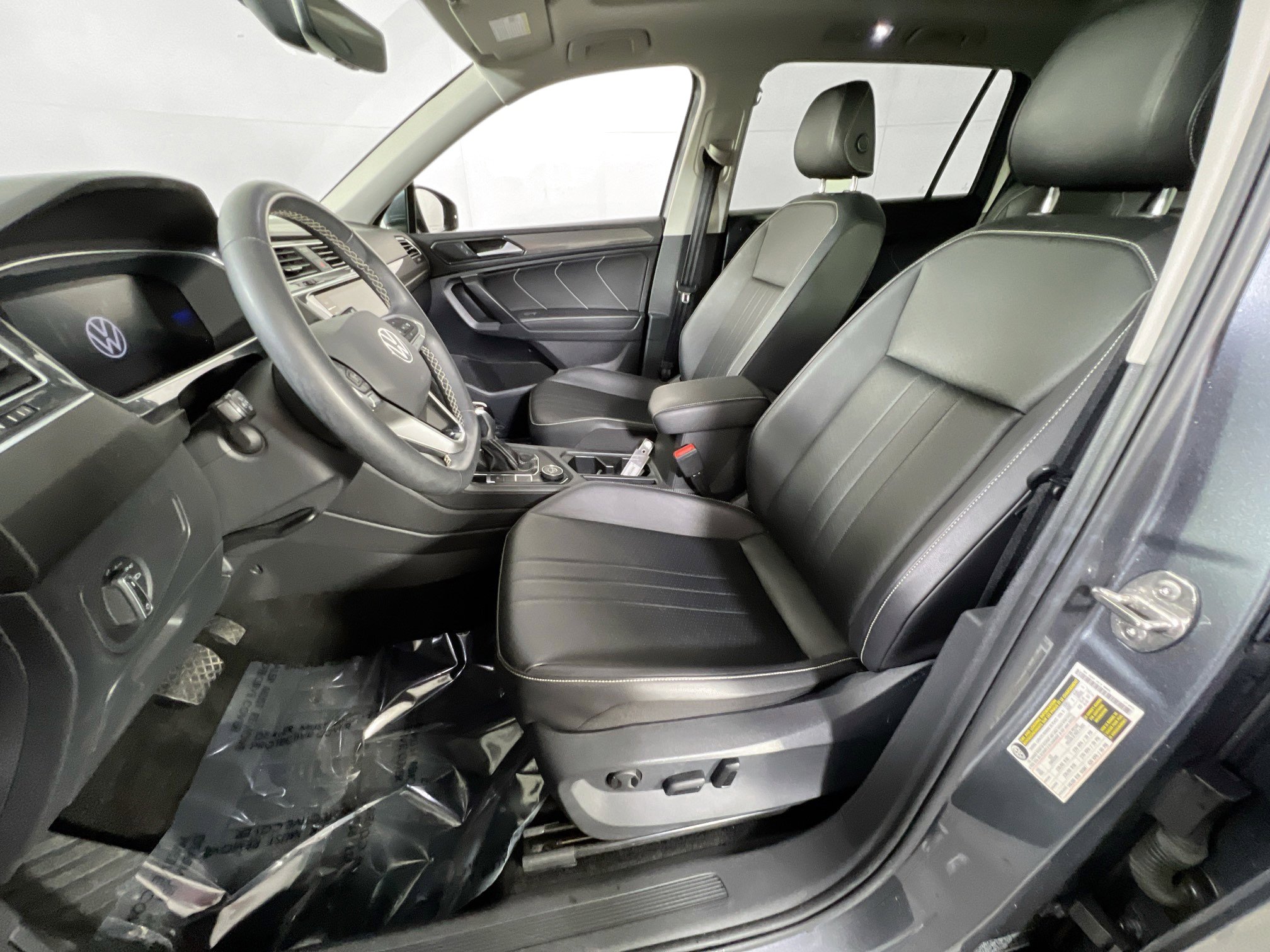 Used 2022 Volkswagen Tiguan SE image 20