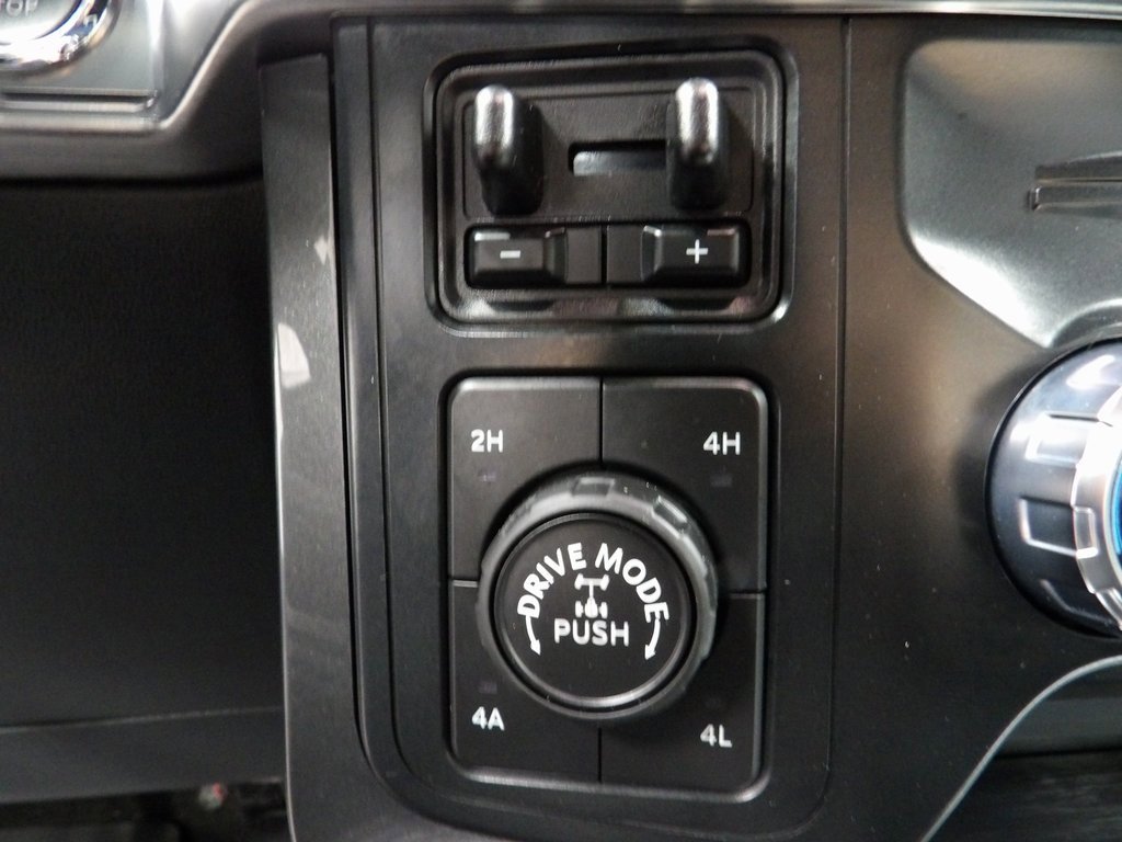 Used 2022 Ford F150 Lariat image 47