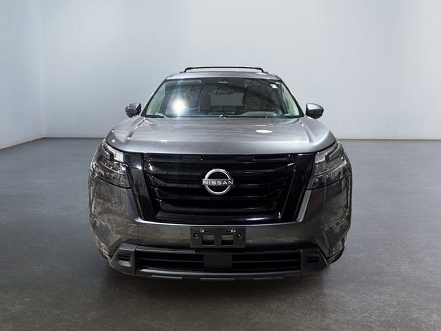 Used 2023 Nissan Pathfinder SV w/ SV Premium Package AWD/4WD image 8