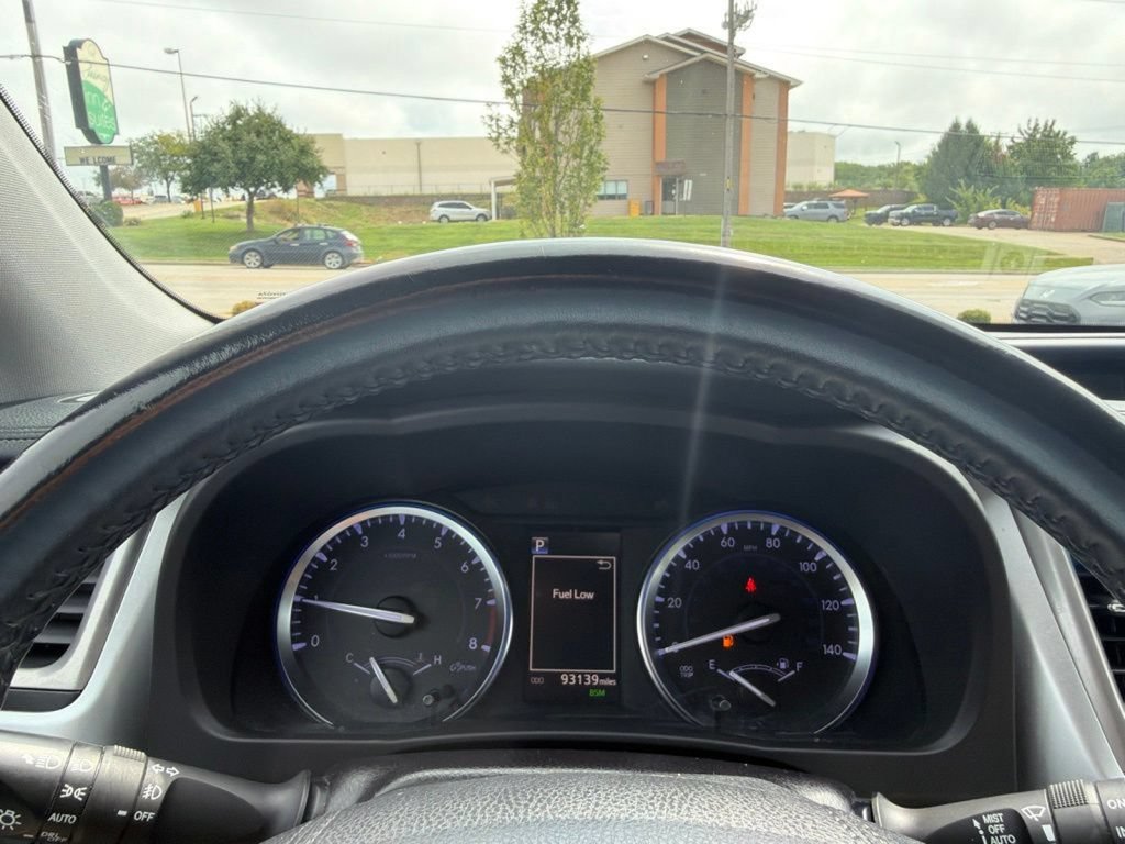 Used 2018 Toyota Highlander Limited Platinum AWD/4WD image 23