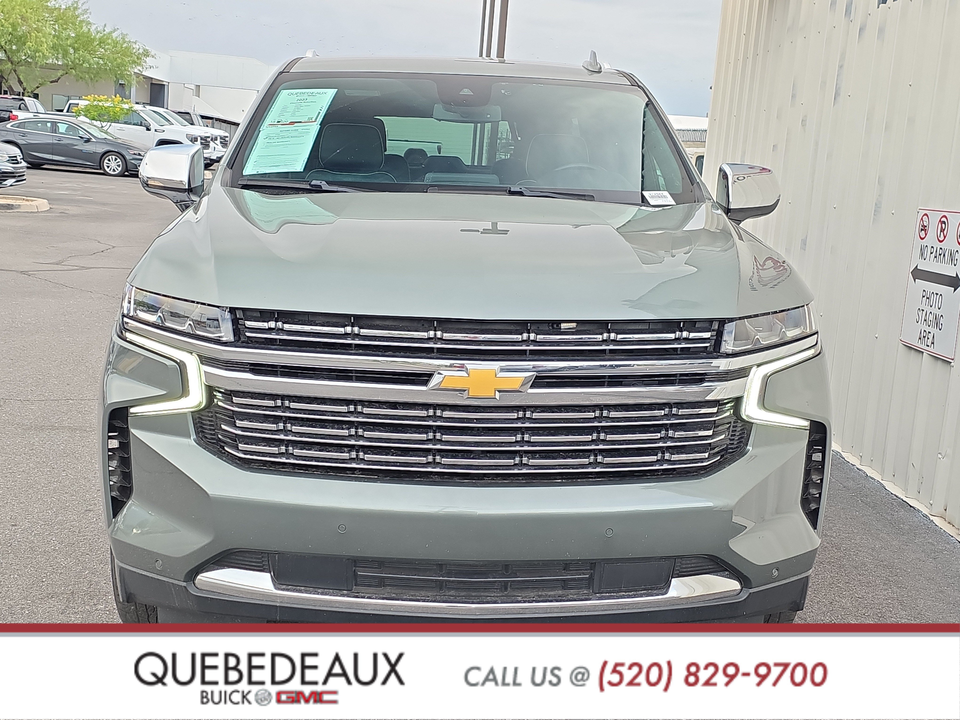 Used 2023 Chevrolet Suburban Premier RWD image 2