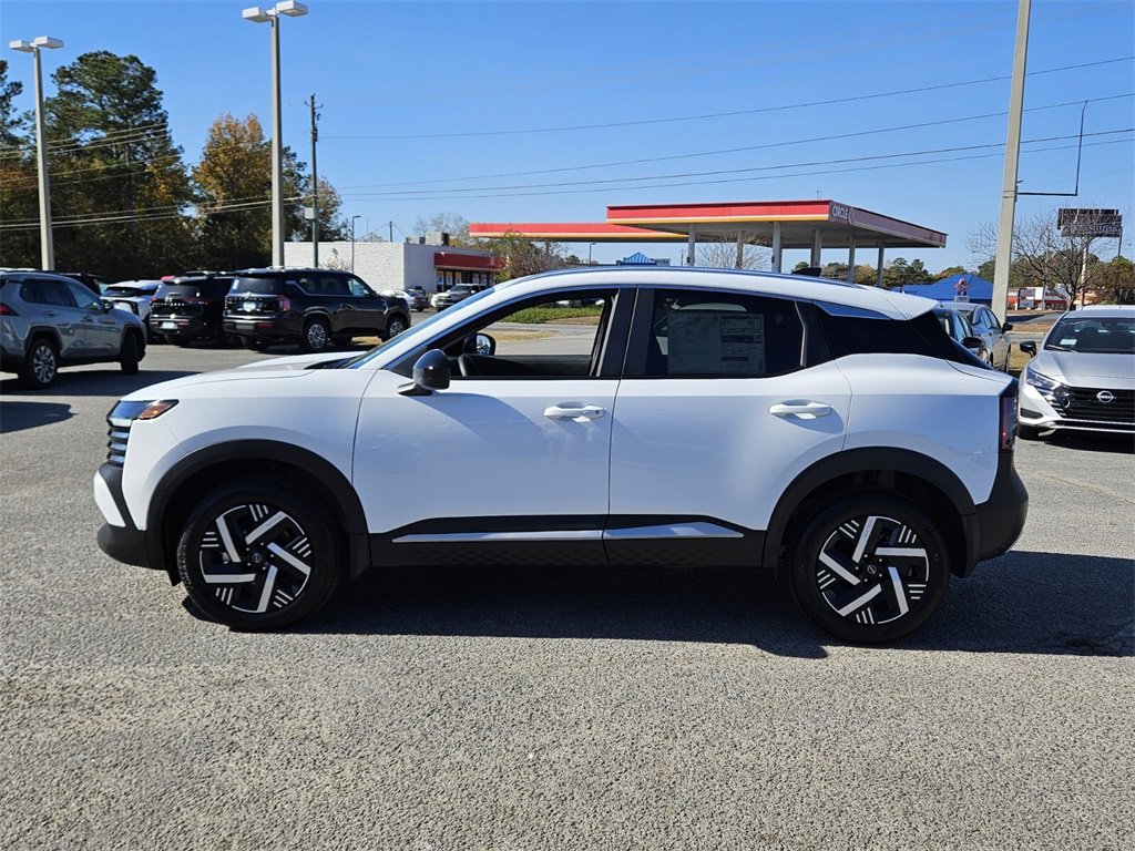 New 2026 Nissan Kicks SV w/ SV Premium Package image 2