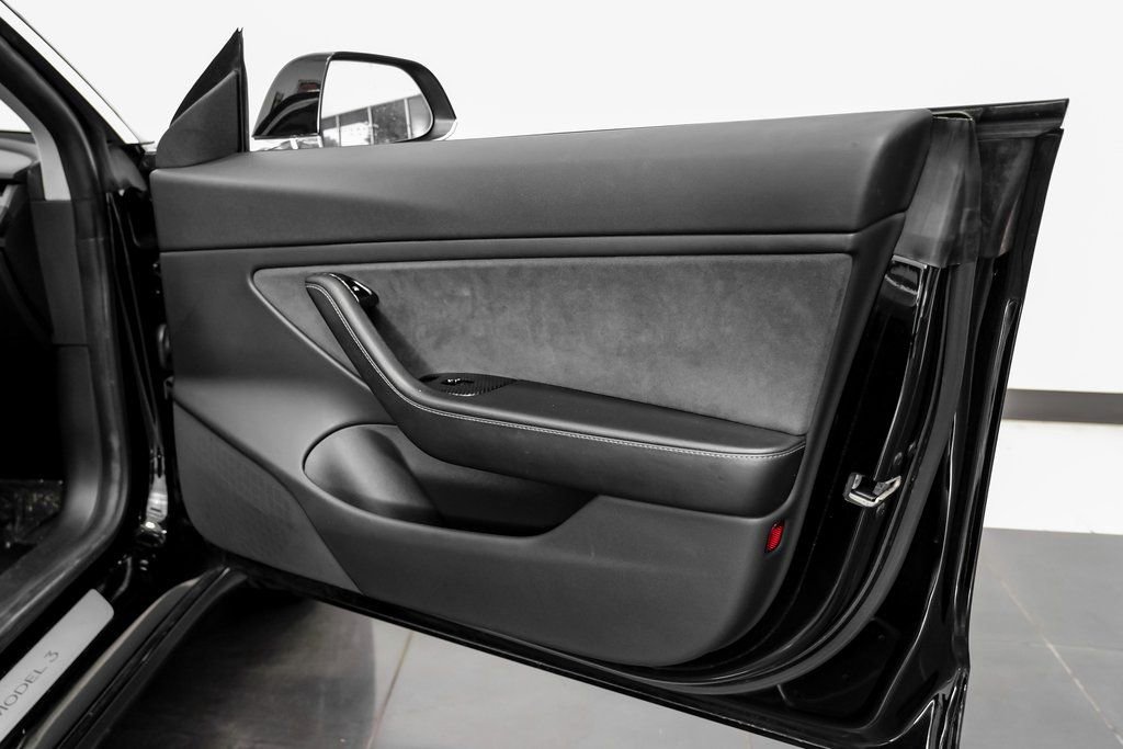 Used 2019 Tesla Model 3 Standard Range Plus image 41