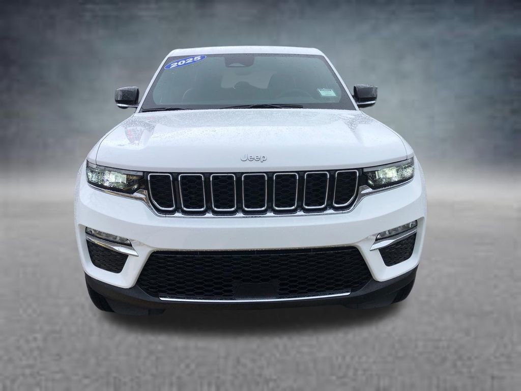 Used 2025 Jeep Grand Cherokee Limited image 12