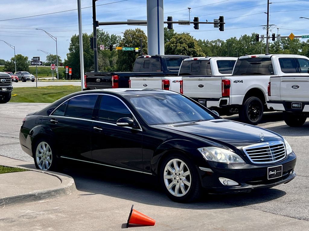 Used 2008 Mercedes-Benz S 550 4MATIC image 7
