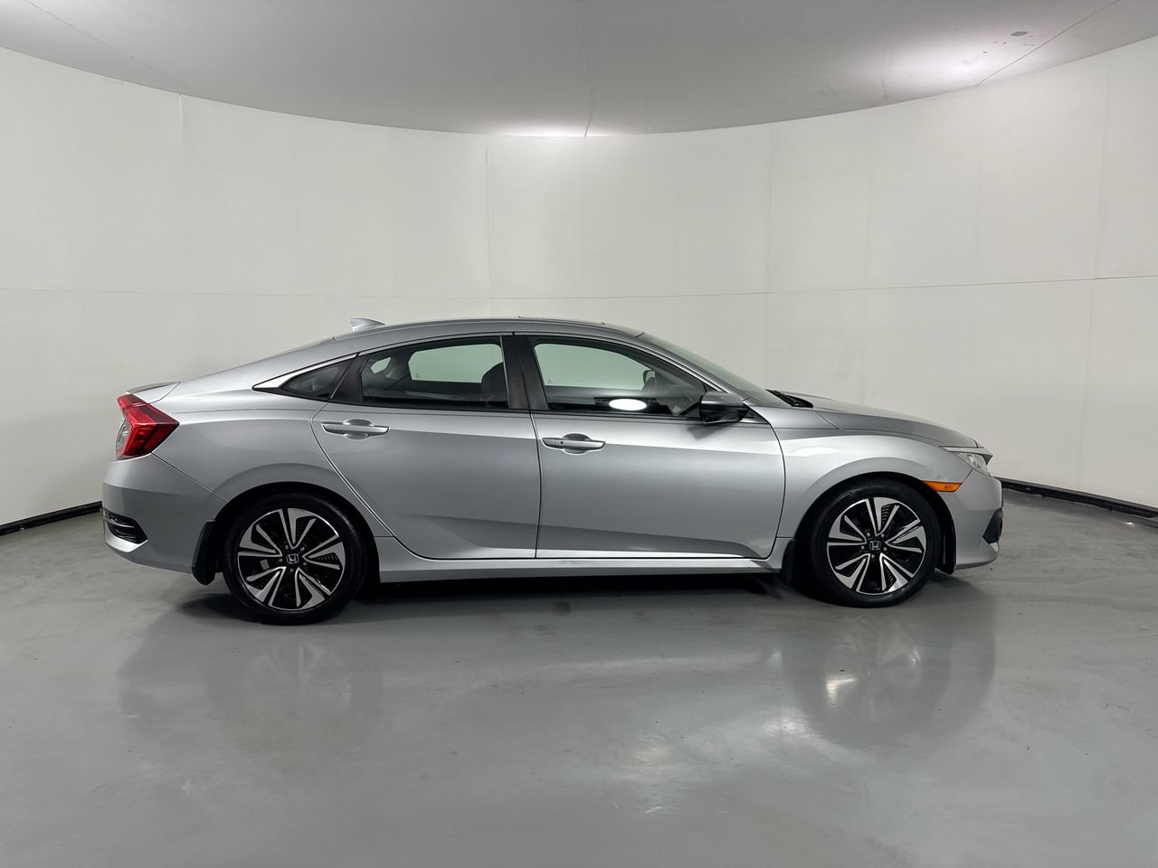 Used 2016 Honda Civic EX-L image 35