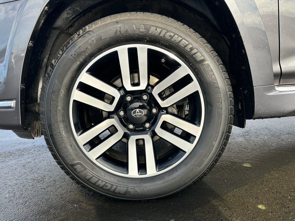 Used 2016 Toyota 4Runner Limited image 12