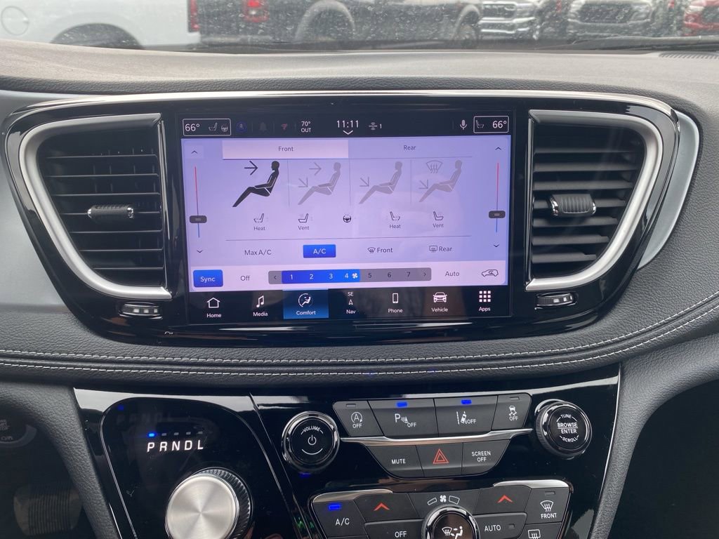 New 2026 Chrysler Pacifica Limited w/ S Appearance Package image 36