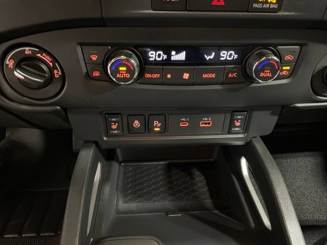 Used 2024 Nissan Frontier SV w/ Hardbody Edition AWD/4WD image 18