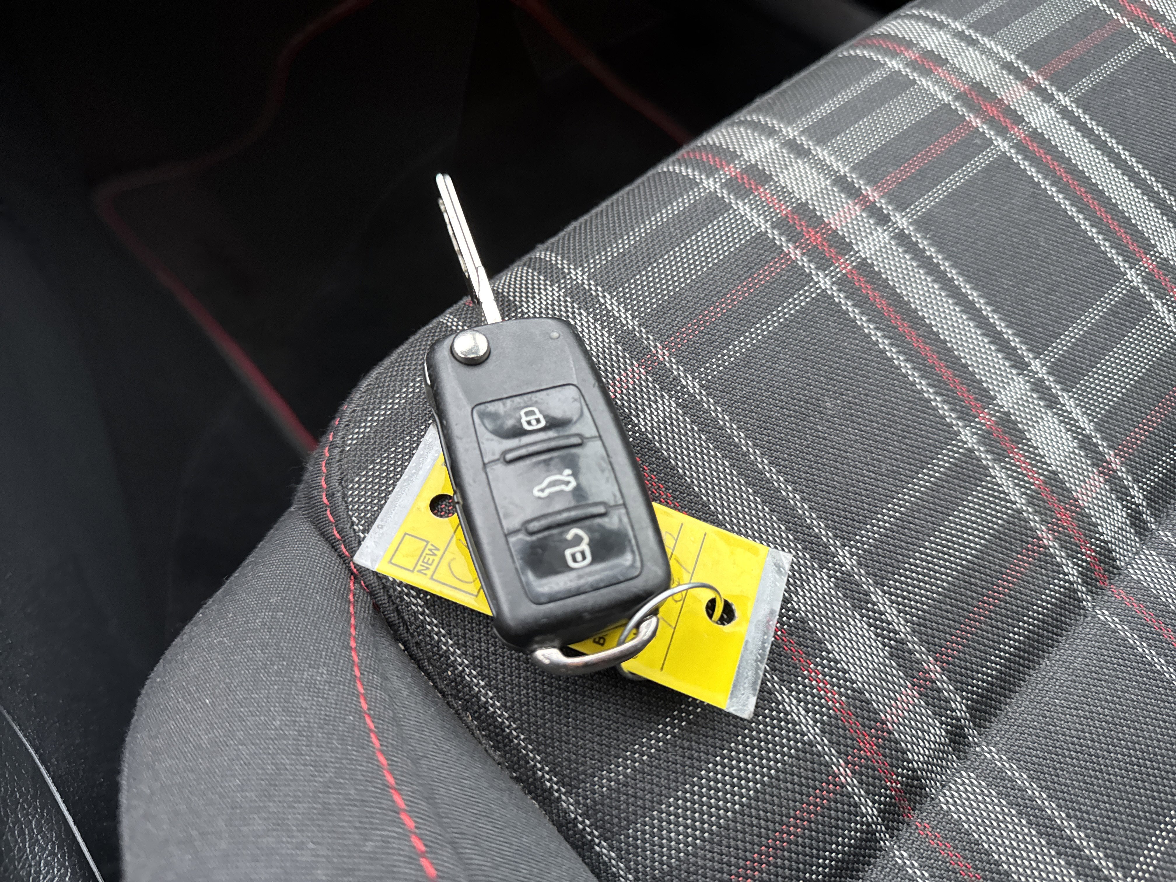 Used 2012 Volkswagen GTI 4-Door image 32