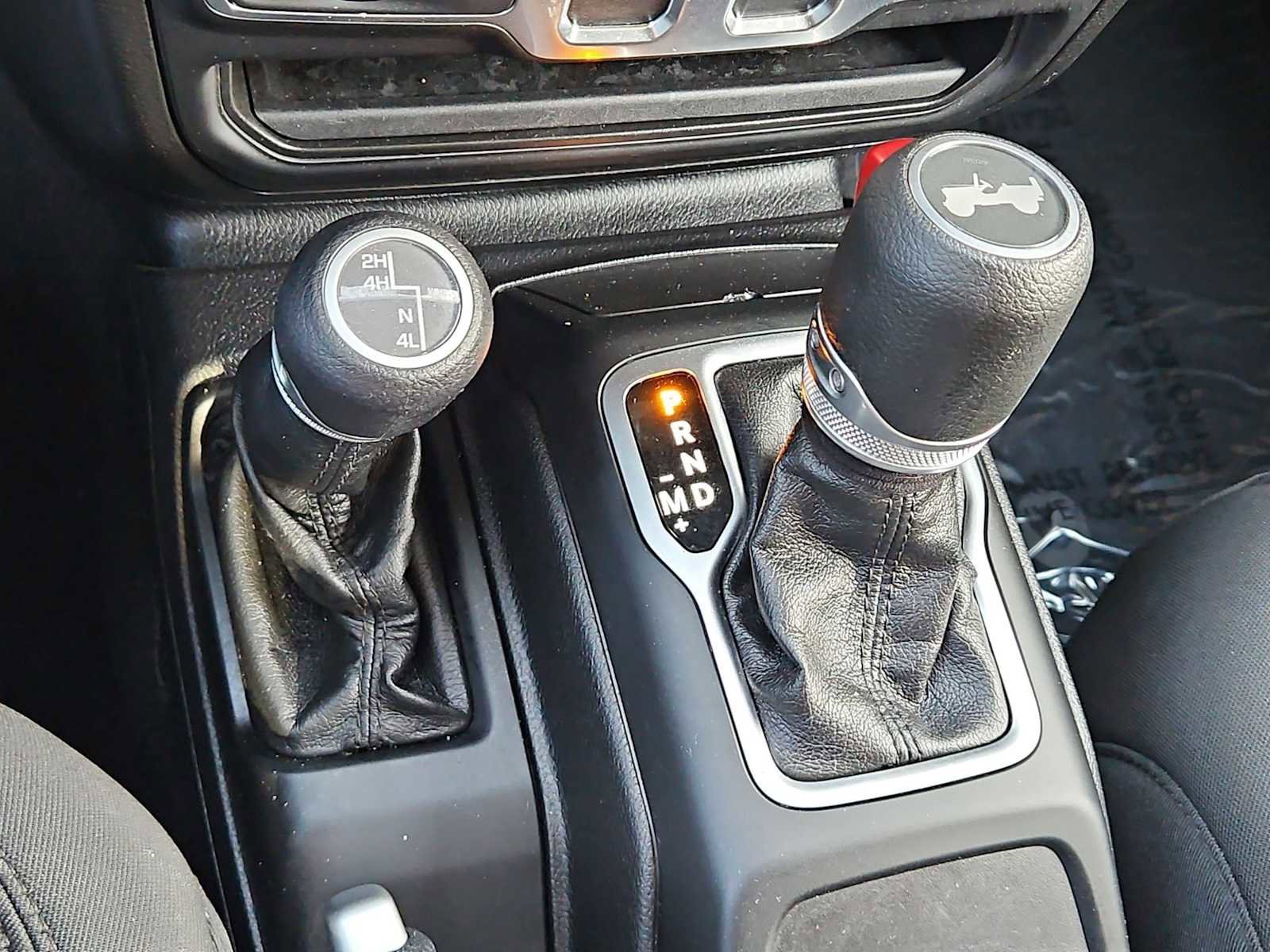 Used 2021 Jeep Wrangler Sport S image 28