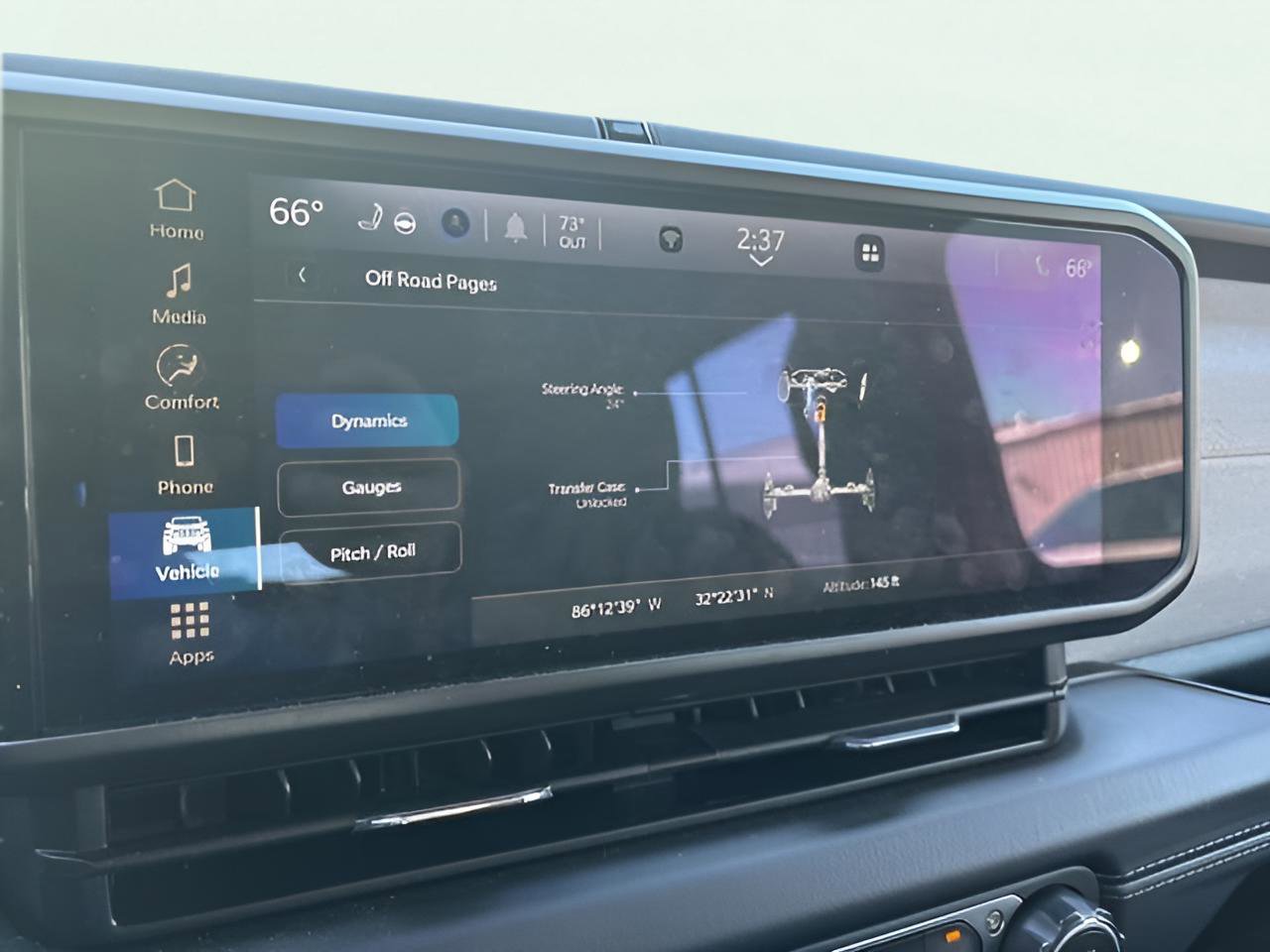 Used 2024 Jeep Wrangler Sahara image 12