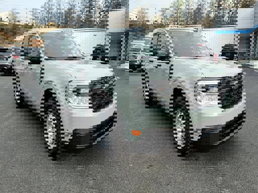 Used 2024 Ford Maverick XL image 10