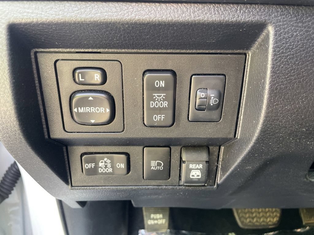 Used 2020 Toyota Tundra SR5 AWD/4WD image 20