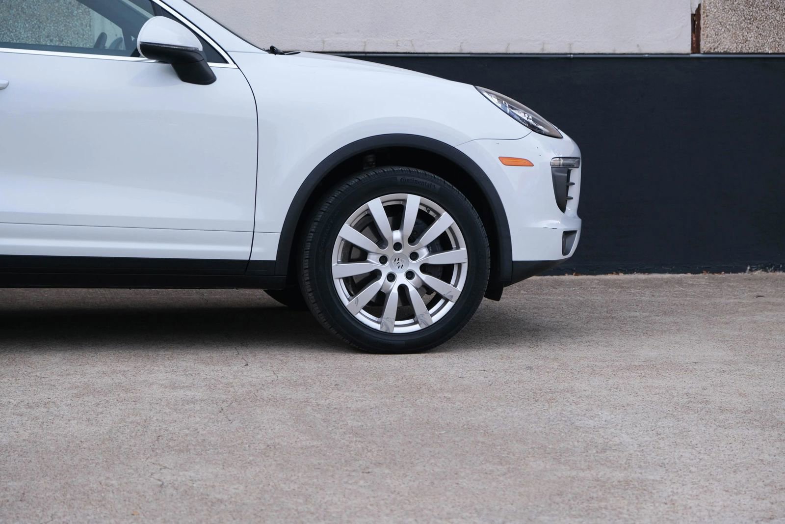 Used 2016 Porsche Cayenne Sport Utility 4D image 13