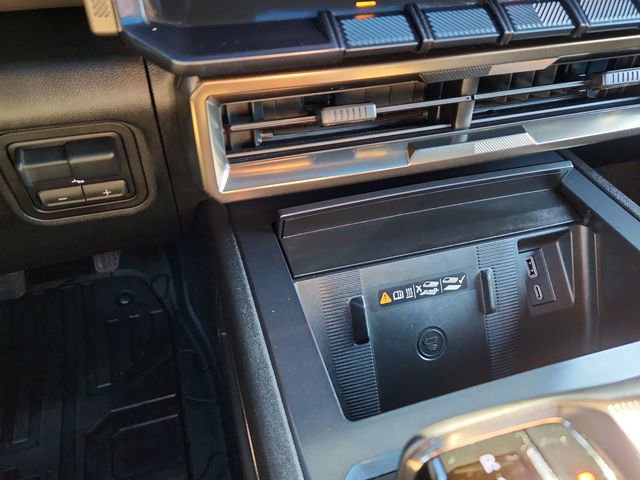 Used 2024 GMC Hummer EV 3X AWD/4WD image 44