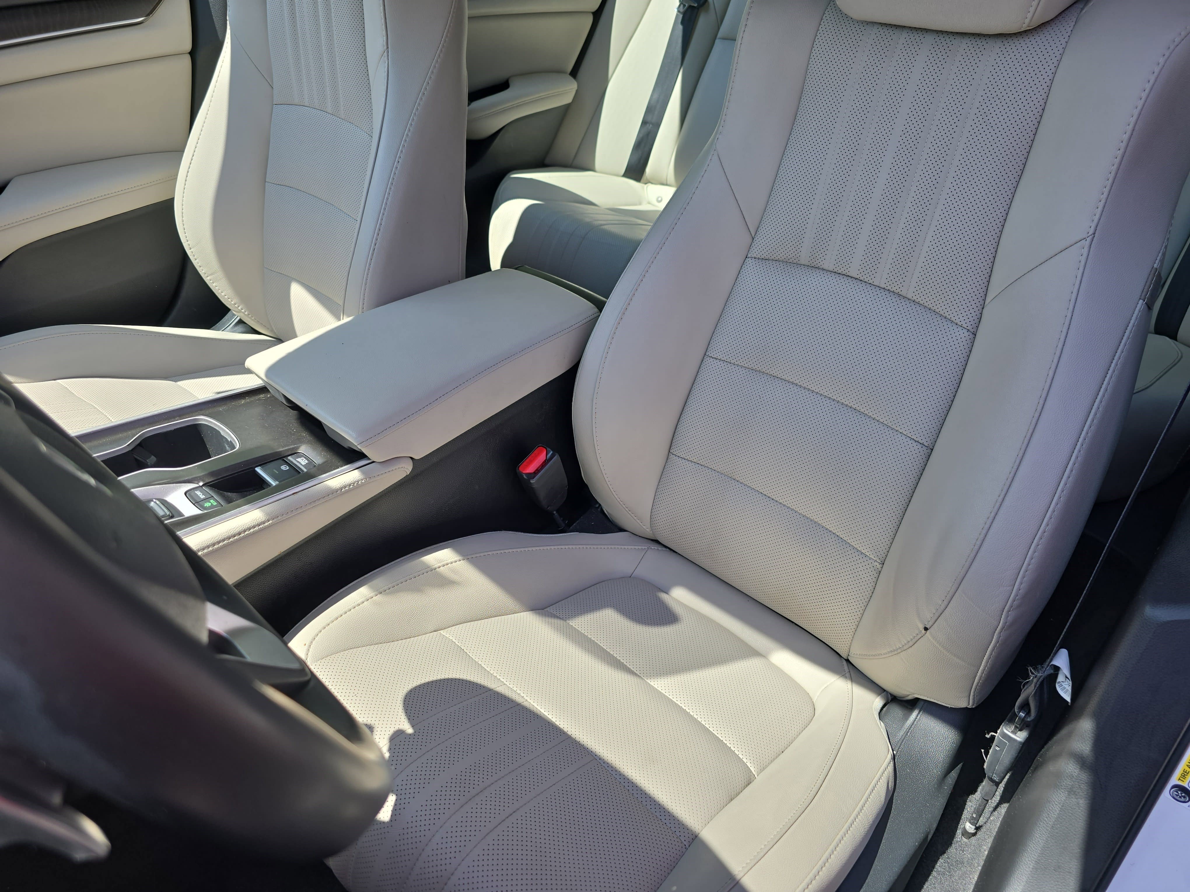 Used 2021 Honda Accord Touring image 15