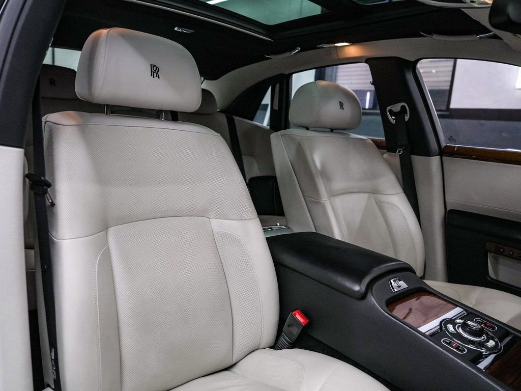 Used 2011 Rolls-Royce Ghost RWD image 55