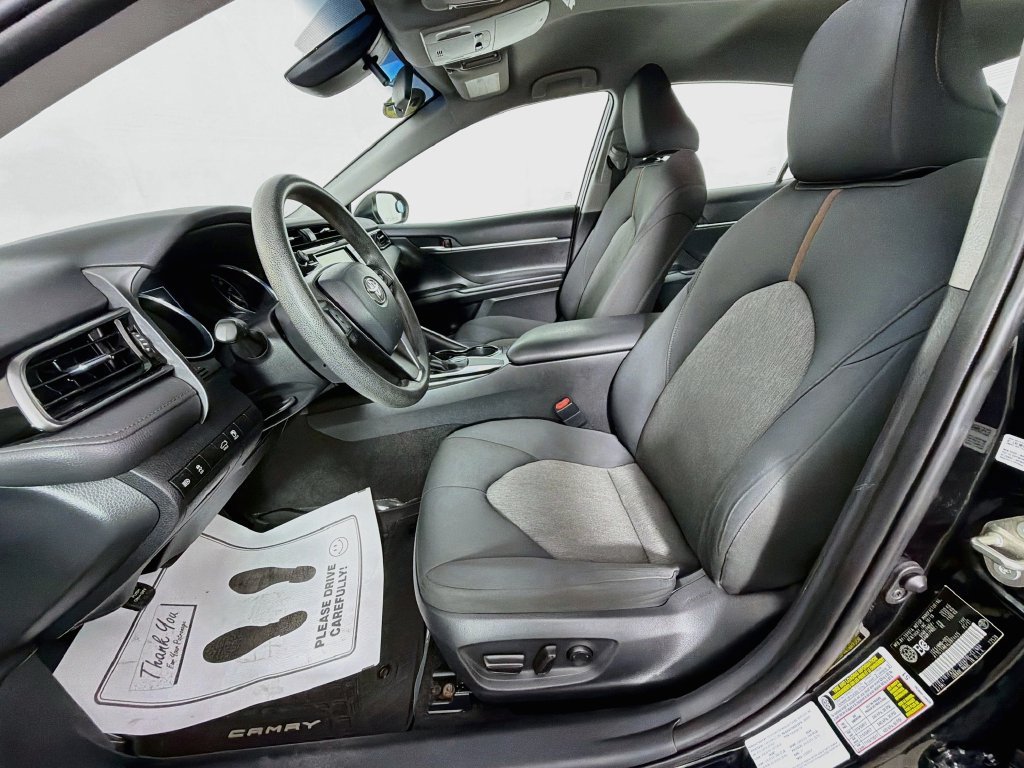 Used 2020 Toyota Camry LE FWD image 19