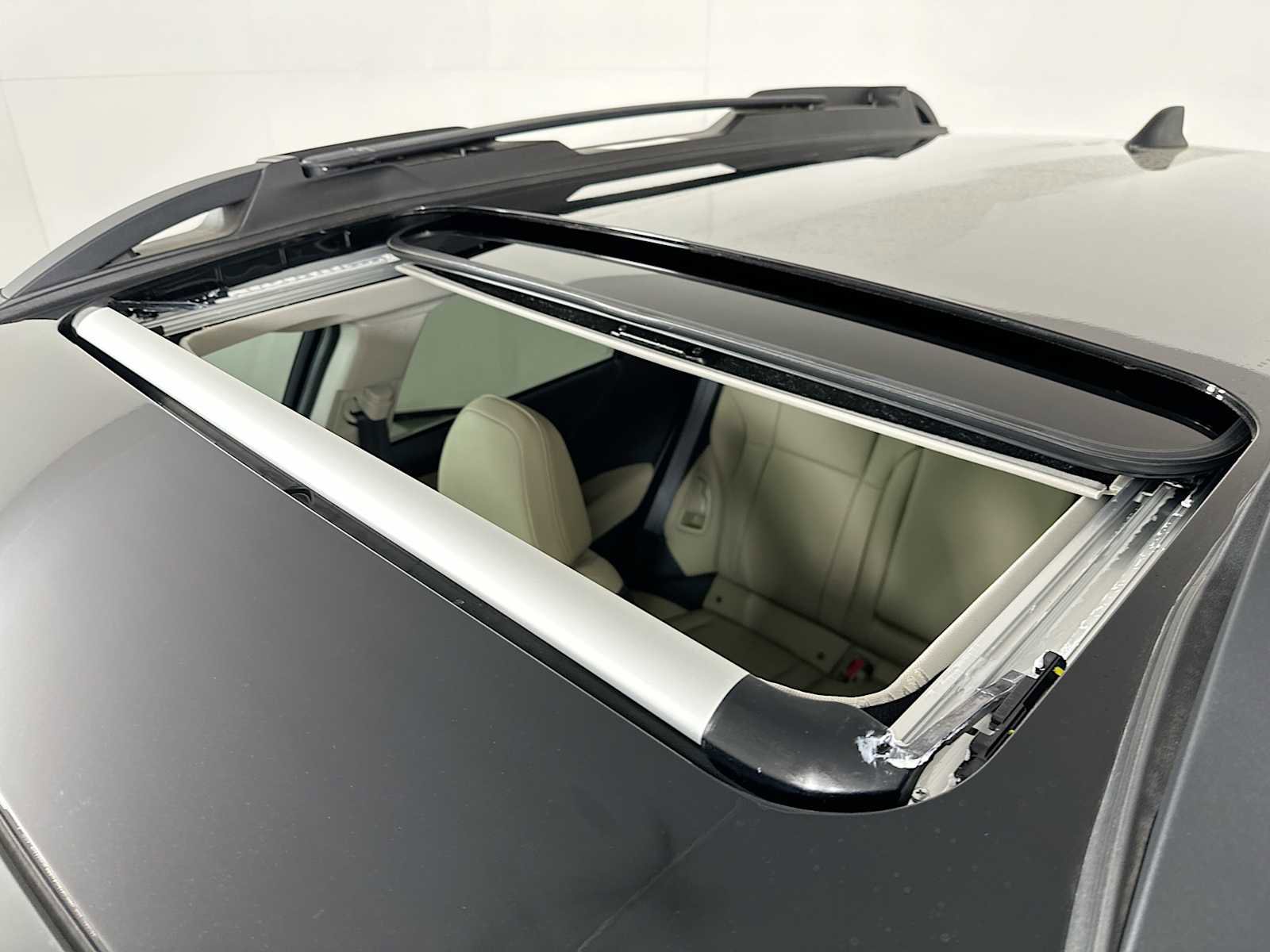 Certified 2025 Subaru Outback Limited w/ Popular Package #2 image 20