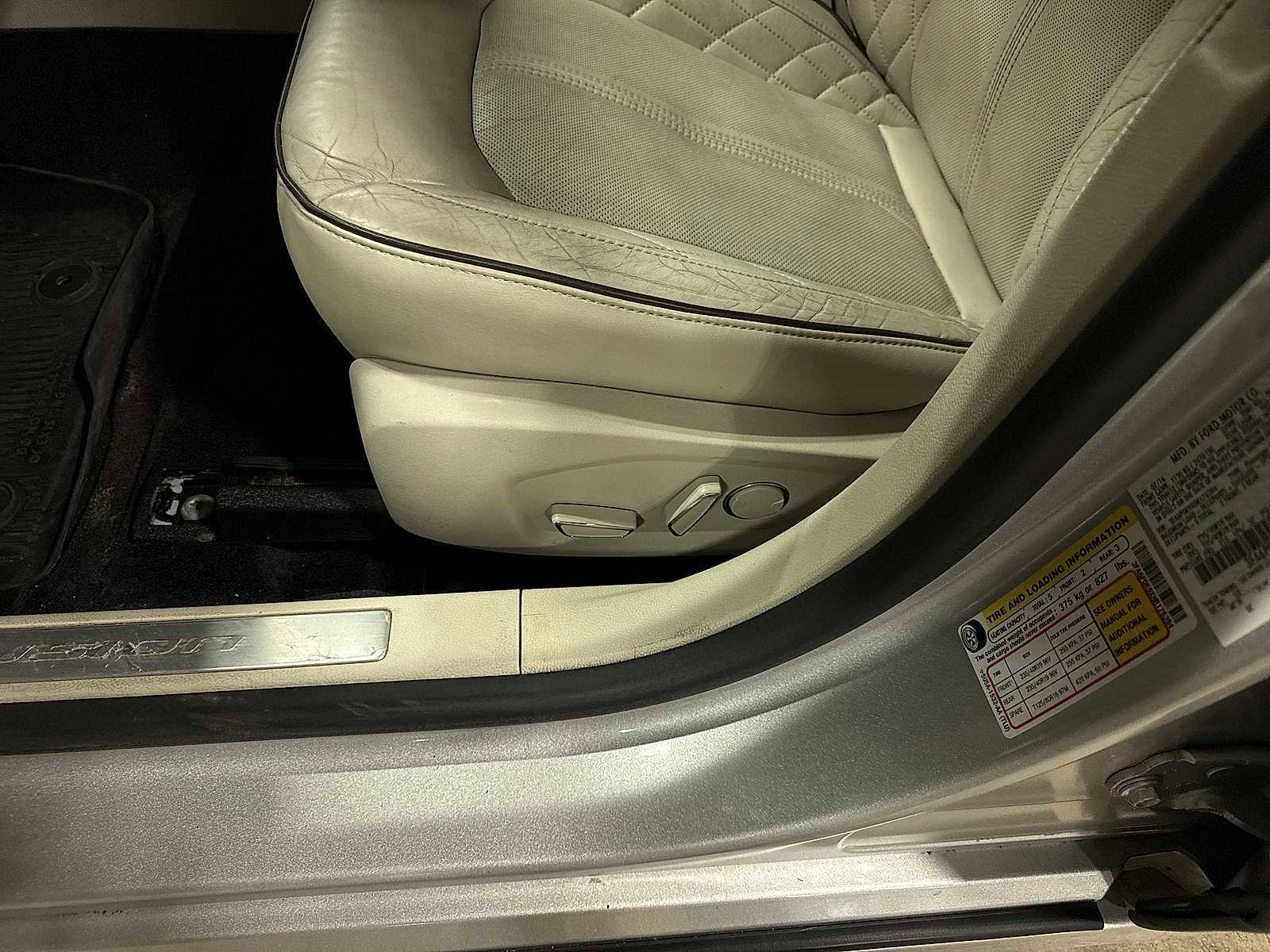 Used 2017 Ford Fusion Platinum image 23