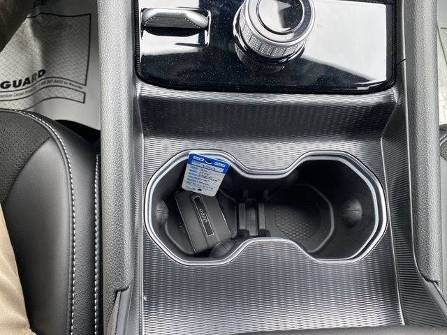 New 2026 Jeep Grand Cherokee Altitude AWD/4WD image 22