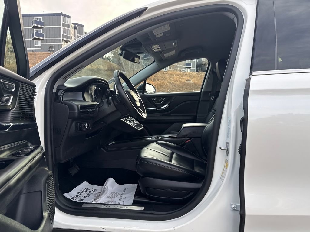 Certified 2022 Lincoln Corsair FWD w/ Equipment Group 101A image 10