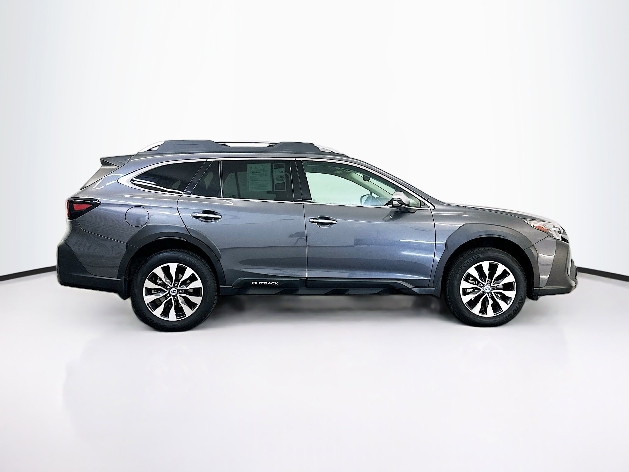 Used 2025 Subaru Outback Touring XT w/ Popular Package #2 image 10