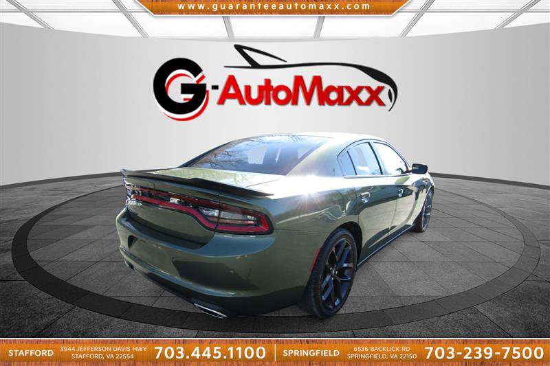 Used 2020 Dodge Charger SXT w/ Blacktop Package image 5
