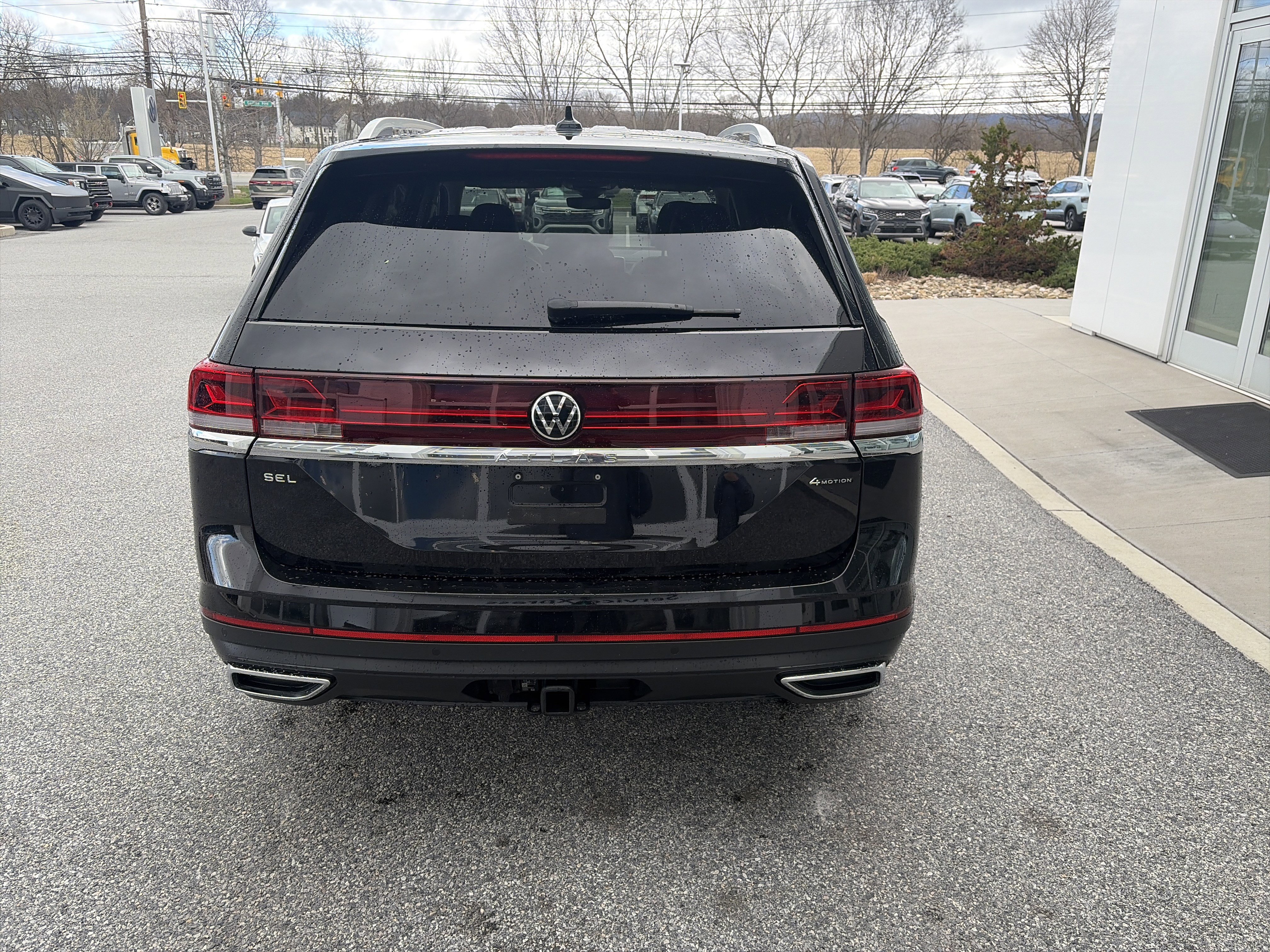 Used 2024 Volkswagen Atlas SEL image 5