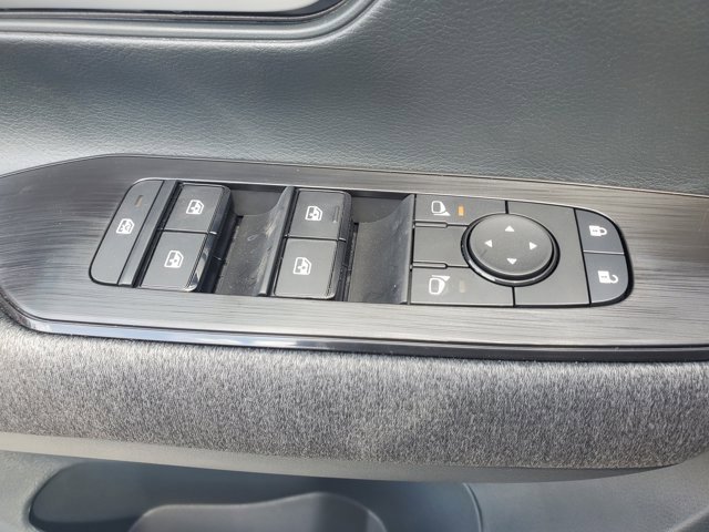 New 2026 Nissan Kicks SV image 9