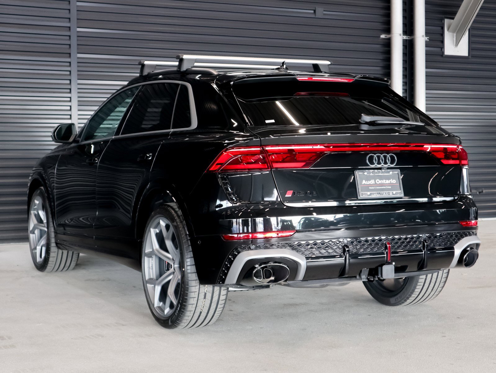 New 2025 Audi RS Q8 performance image 2