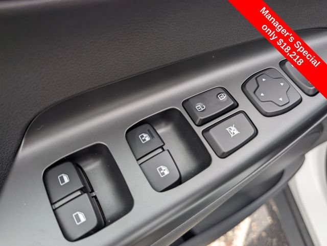 Used 2023 Hyundai Kona SEL w/ Convenience Package FWD image 15