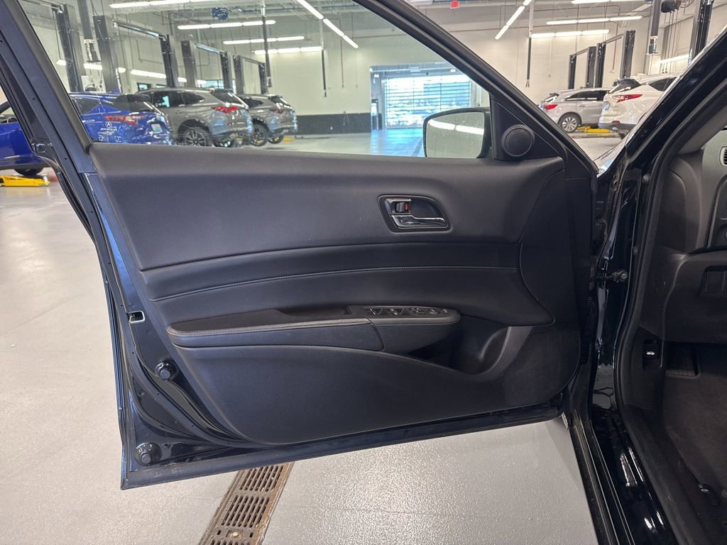 Used 2014 Acura ILX w/ Technology Package image 9