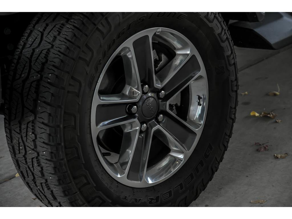 Used 2020 Jeep Wrangler Unlimited Sahara image 5