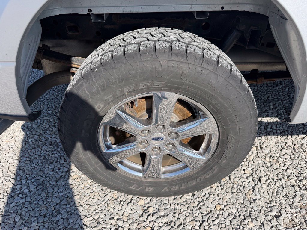 Used 2018 Ford F150 XLT w/ Equipment Group 302A Luxury AWD/4WD image 32