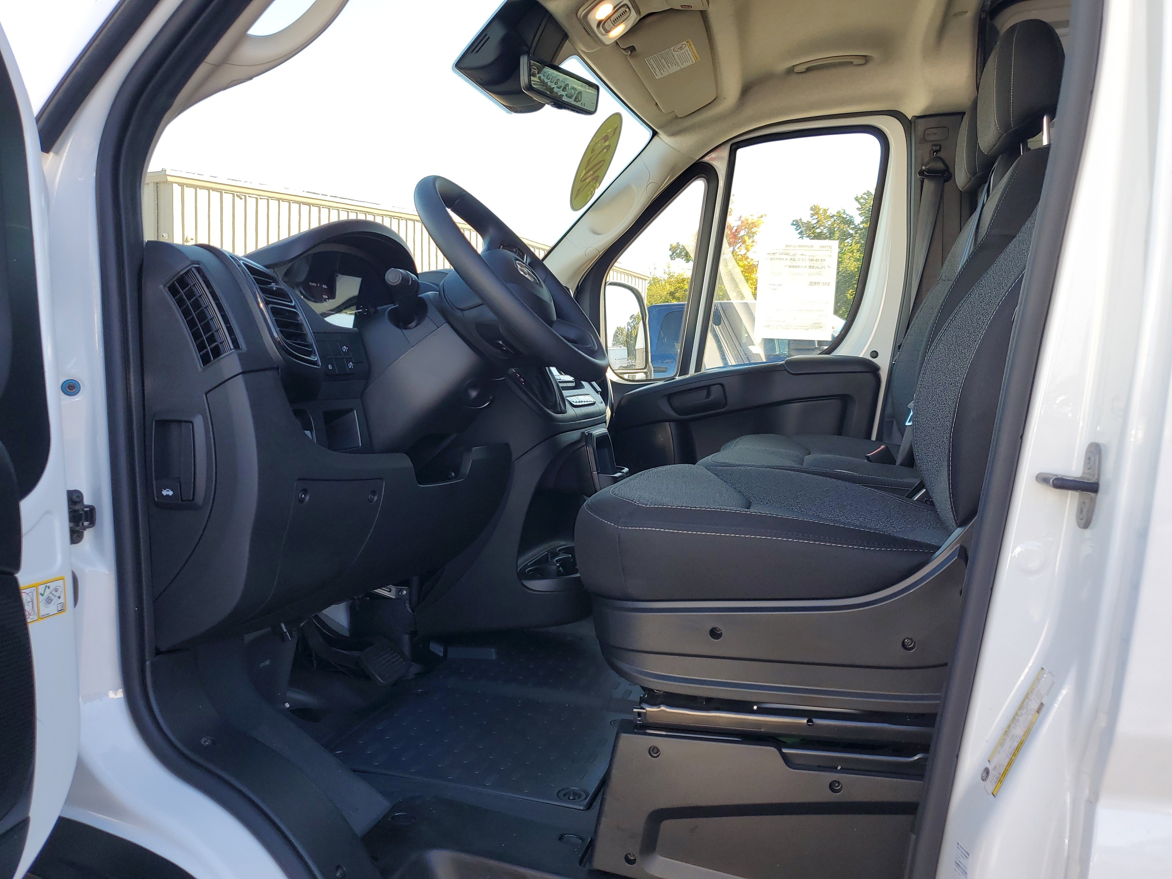 Used 2025 RAM ProMaster 1500 w/ Safety Group image 6