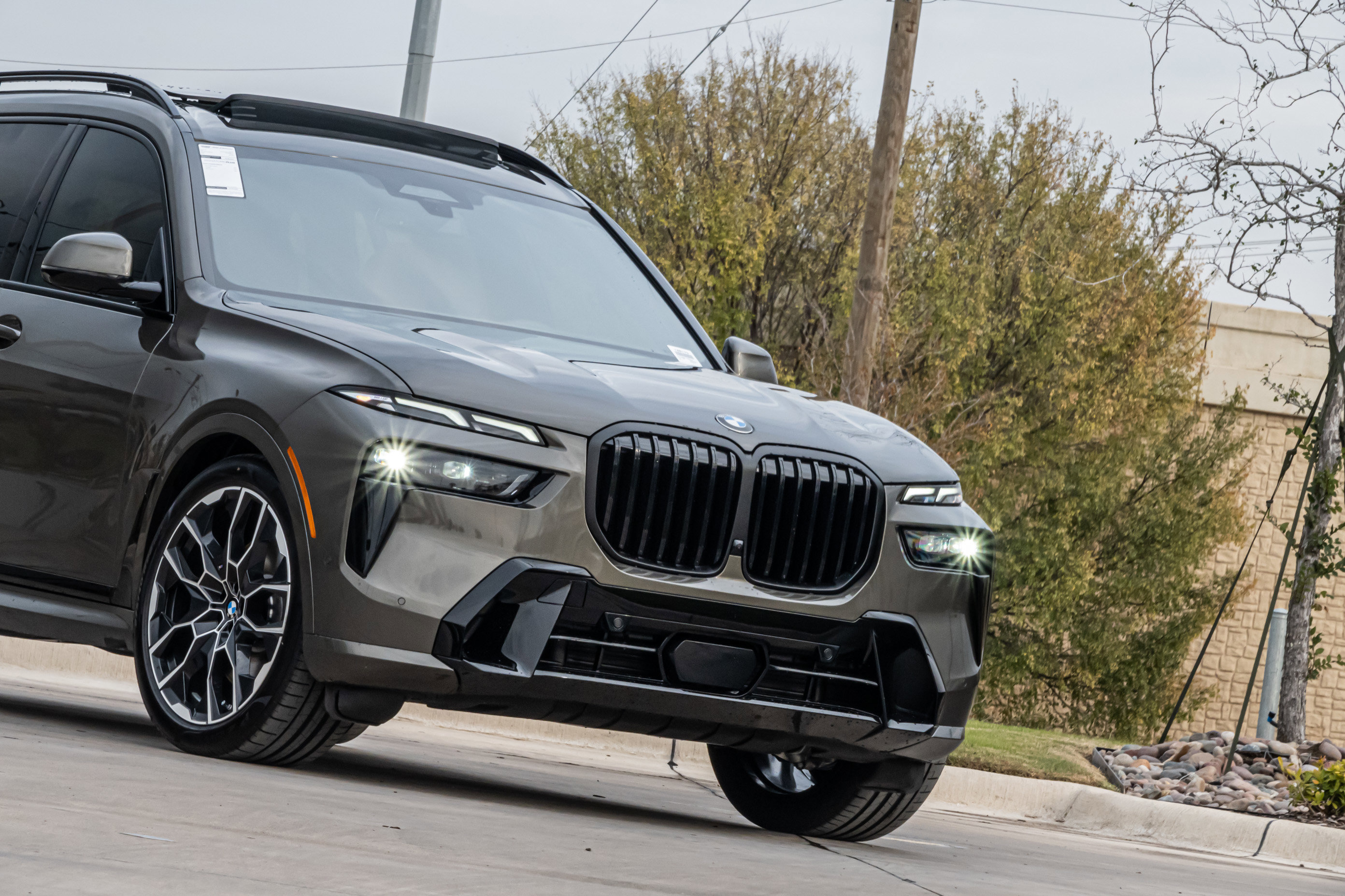 New 2026 BMW X7 xDrive40i w/ M Sport Package image 3
