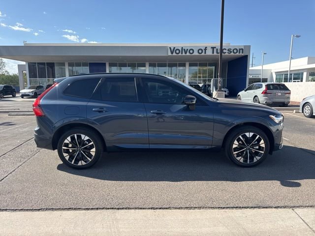 New 2026 Volvo XC60 B5 Plus w/ Climate Package image 3