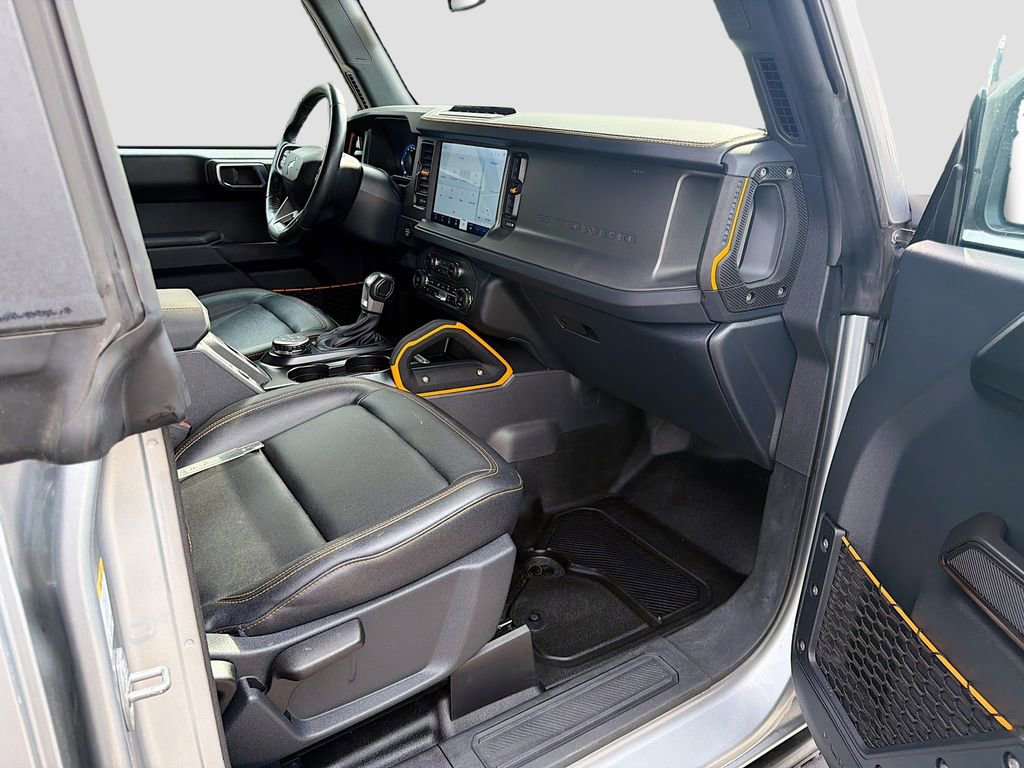 Used 2024 Ford Bronco Badlands image 14
