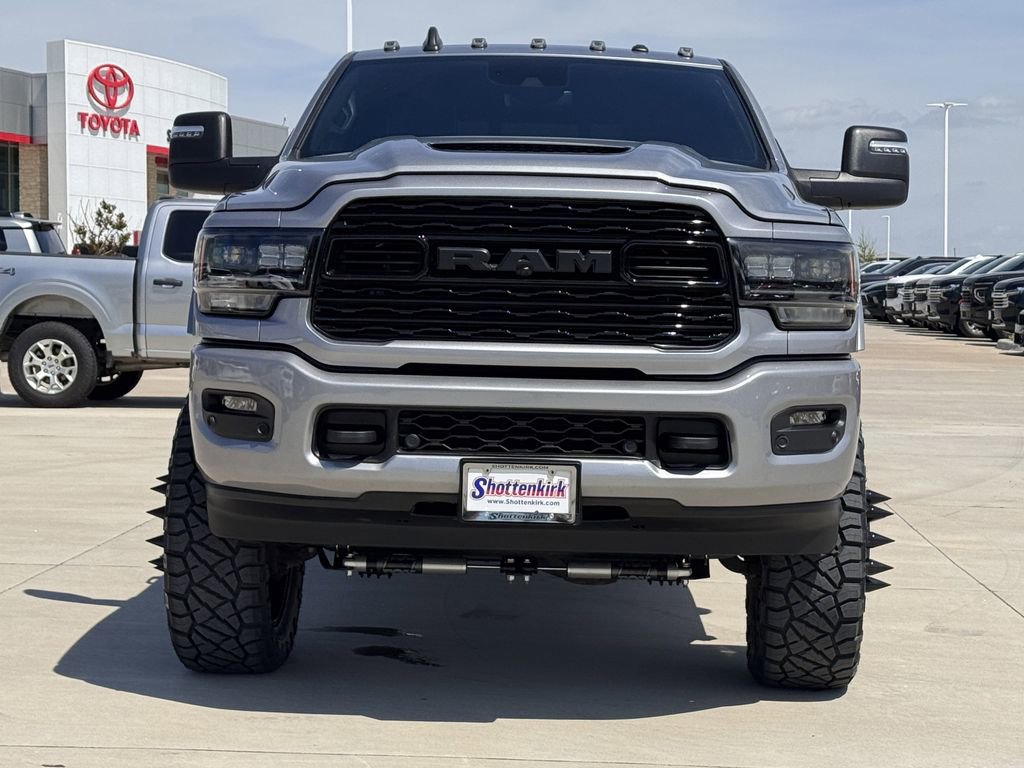 Used 2024 RAM 3500 Limited w/ Night Edition AWD/4WD image 7